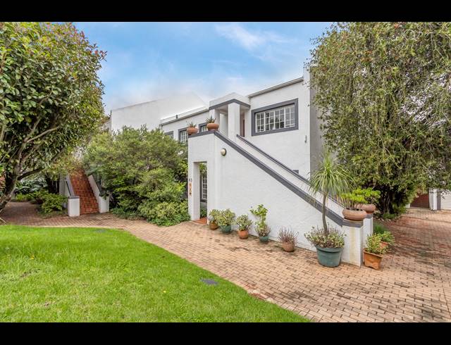 3 BEDROOM APARTMENT RENTED IN KELLAND